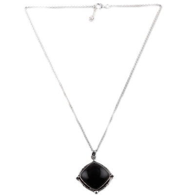 Halskette mit Onyx-Anhänger - Halskette mit Anhänger aus poliertem, rautenförmigem Onyx-Cabochon