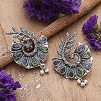 Ohrhänger mit mehreren Edelsteinen, „Peacock of Jewels“ – Ohrhänger in Pfauenform mit zwei Karat und mehreren Edelsteinen