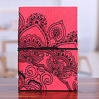 Gesticktes Tagebuch, „Floral Glory“ – rosafarbenes und schwarzes, floral besticktes Tagebuch mit handgeschöpftem Papier