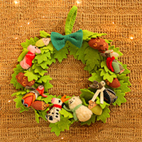 Wool felt wreath, 'Barnyard Party' - Leafy Barn Animal Themed Green Wool Felt Wreath from India