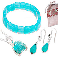 Kuratiertes Geschenkset „Serene Harmony“ – Kuratiertes Geschenkset mit Achat-Apatit-Halskette, Ohrringen und Armband