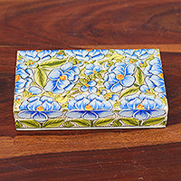 Caja decorativa de madera - Caja decorativa de papel maché azul sobre madera con hojas florales y pájaros