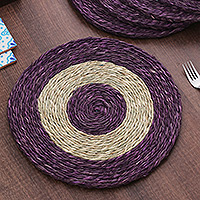 Tapetes de fibra natural, 'Wine Aura' (juego de 6) - Conjunto de seis tapetes de fibra natural púrpura redondos tejidos a mano