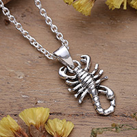 Collar colgante de plata de ley, 'Scorpion Power' - Collar colgante de plata de ley con temática de escorpión