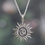 Collar colgante de plata de ley - Collar con colgante de plata de ley Om con temática solar de la India