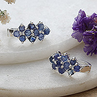 Pendientes de aro de zafiro, 'Blue Hyacinth' - Pendientes de medio aro de zafiro azul y plata de ley