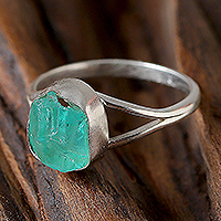 Apatite single stone ring, 'Hypnotic Magic' - Sterling Silver Single Stone Ring with Freeform Apatite Gem
