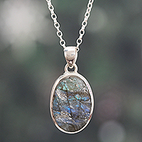 Labradorite pendant necklace, 'Transformative Spirit' - Sterling Silver Necklace with Freeform Labradorite Pendant