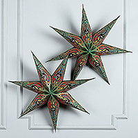 Paper wall accents, 'Starry Green' (pair) - Classic Forest-Inspired Star-Shaped Papel Wall Accent Pair