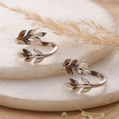 Sterling silver toe rings, 'Intricate Vines' (pair) - 2 Vine-Themed Sterling Silver Wrap Toe Rings from India