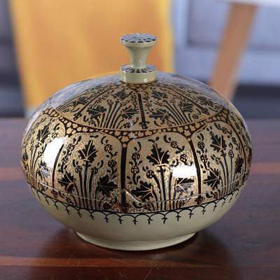 Papier mache decorative box, 'Kashmir Marvel' - Leafy Folk Art-Themed Papier Mache and Wood Decorative Box