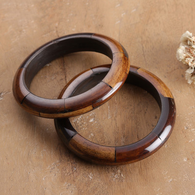 Handcrafted bangle bracelets, 'Forest Aura' (pair) - Wood Grain-Patterned Handmade Polished Bangle Bracelet Pair