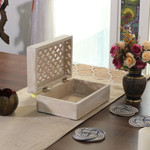 Mango wood box, 'Lattice Secrets' (large) - Trellis-Patterned Large-Sized Mango Wood Box Carved in India