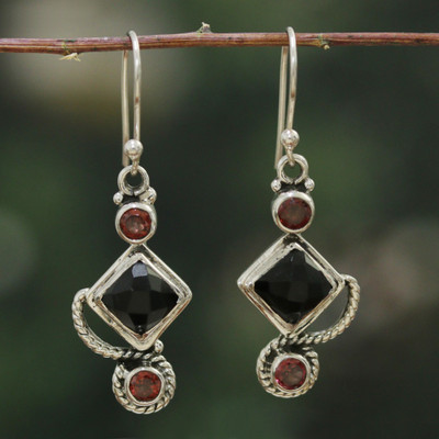 Onyx and garnet dangle earrings, 'Allure of the Heavens' - Rhombus Diamond-Shaped Black Onyx Garnet Silver Earrings