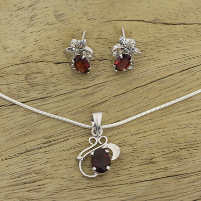 Garnet jewelry set, Red Leaves