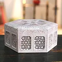 Caja de joyería de esteatita, 'Palacio Real' - Caja de joyería única de esteatita Jali de la India