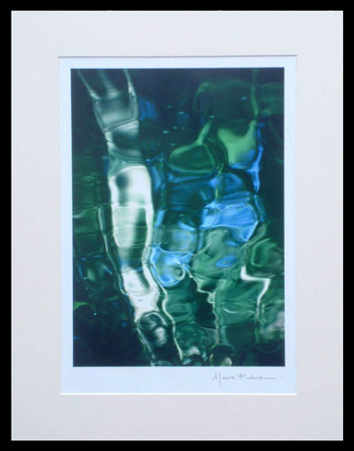 'Miracle of Image' - Fotografía en color del tema del agua abstracta