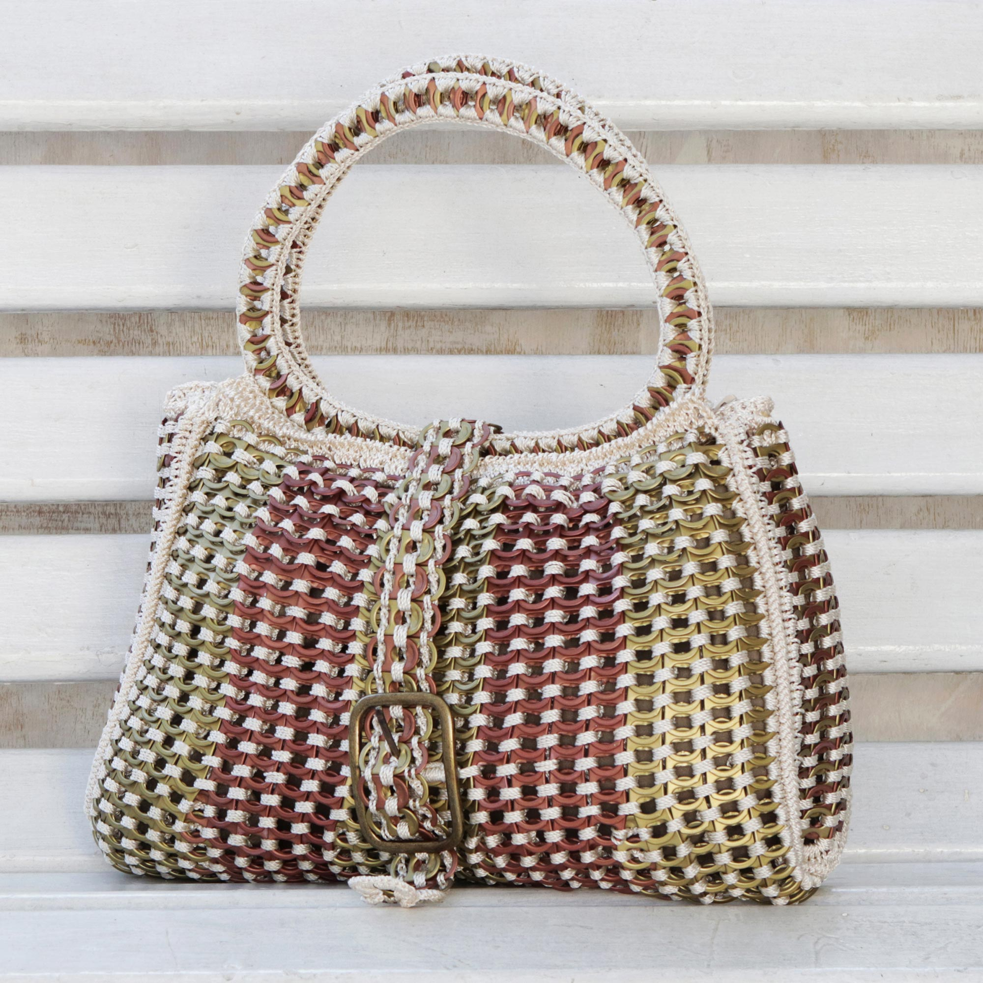 Handmade crochet fuchsia handbag with wooden handle