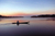 Farbfoto, (18 Zoll) - 19 Farbfoto eines Kanus auf einem brasilianischen See