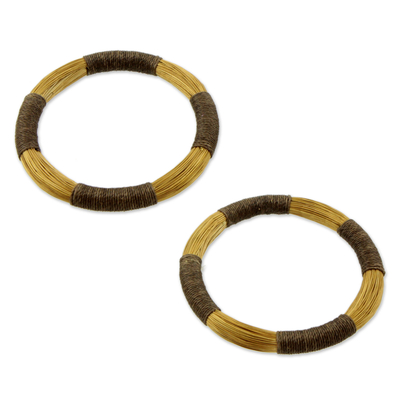 Pulseras de brazalete de hierba dorada, 'Jalapão Symmetry' (par) - Par de pulseras de brazalete de hierba dorada hechas a mano