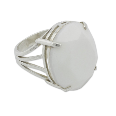 Agate cocktail ring, 'Oval Facets' - Artisan Crafted Faceted White Agate Cocktail Ring