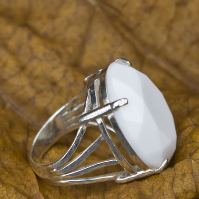 Agate cocktail ring, 'Oval Facets' - Artisan Crafted Faceted White Agate Cocktail Ring