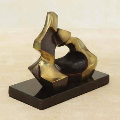 Bronzeskulptur - Verliebtes Paar, abstrakte Skulptur aus Bronze auf Granit