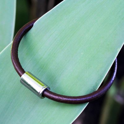 Men's leather bracelet, 'Trendsetter Spirit Brown' - Men's jewellery Brown Leather Bracelet with Magnetic Clasp