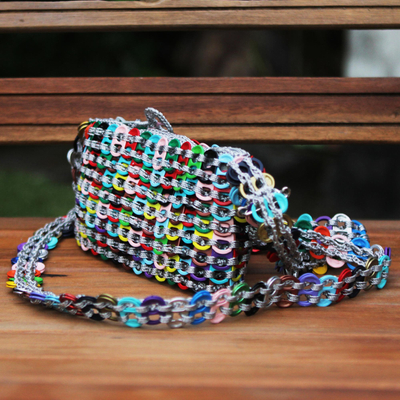 Bolso de hombro reciclado pop-top, 'Mini Rainbow Light' - Bolso de hombro multicolor artesanal con tapas de refresco