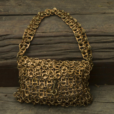 Bolsa con tapa para refrescos - Bolso de noche artesanal en color bronce con tapas de gaseosas