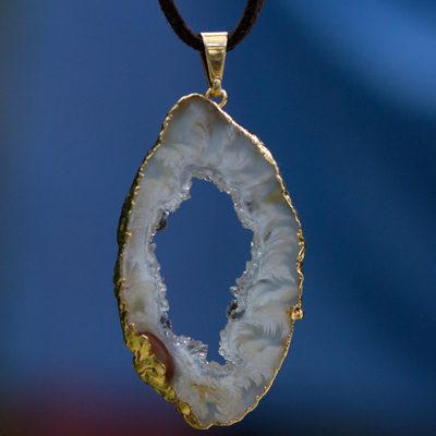 Long agate pendant necklace, Magnificent Nature