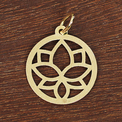 18k Gold Pendant Lotus Flower Circular 