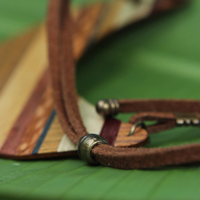 Collar colgante de madera, 'Striped Crescent Moon' - Collar colgante de madera en forma de media luna de Brasil