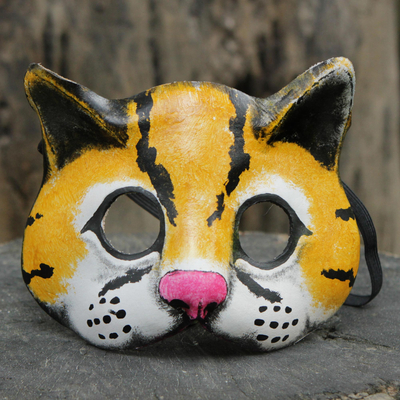 Máscara de cuero, 'Jungle Jaguar' - Máscara de jaguar de cuero pintado a mano de Brasil