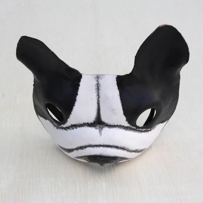 Ledermaske, 'Bulldogge - Handgefertigte schwarz-weiße Bulldoggengesichtsmaske aus Brasilien