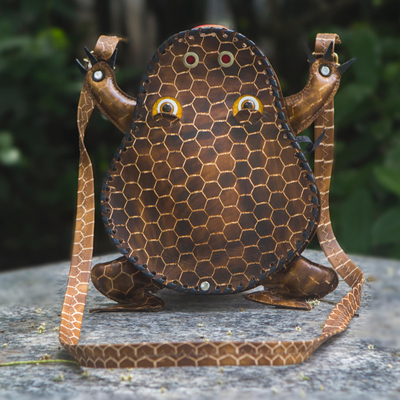 Lederschlinge - Handgefertigte Frosch-Sling-Handtasche aus Leder aus Brasilien
