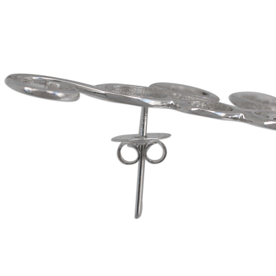 Silberne Tropfenohrringe - Silberne Ohrhänger mit Spiralmotiv, hergestellt in Brasilien
