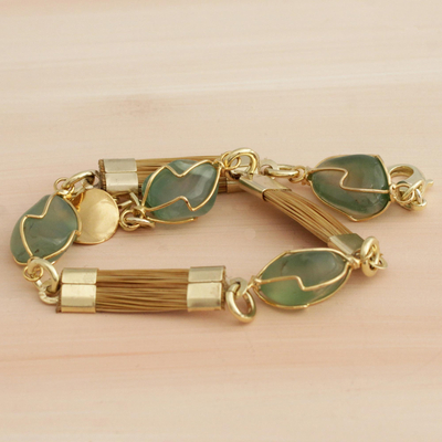 Vergoldetes goldenes Grasglied-Armband 'Harvest Bounty' - Glieder-Armband mit goldenem Glas und grünem Quarz