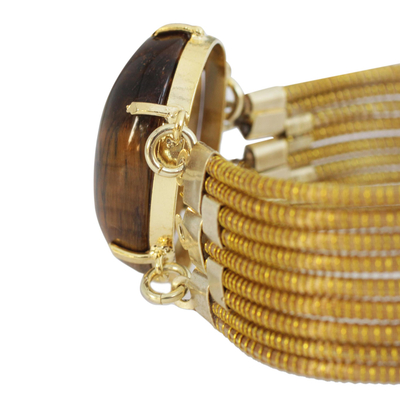 Vergoldetes Tigerauge und goldenes Gras-Anhänger-Armband, 'Tiger Fire'. - Armband mit Tigerauge und goldenem Gras-Armband