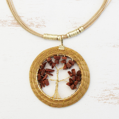 Statement-Halskette mit vergoldetem Sonnenstein und goldenem Gras - Kreisförmige Statement-Halskette mit Sonnensteinbaum und goldenem Gras