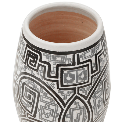 Keramische dekorative Vase, 'Macapa Lines' (13,5 Zoll) - Handbemalte Keramik-Dekorvase aus Brasilien (13,5 in.)