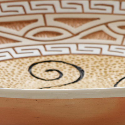Cuenco decorativo de cerámica, 'Glifo de tortuga en amarillo' - Cuenco decorativo de cerámica con temática de tortuga de Brasil
