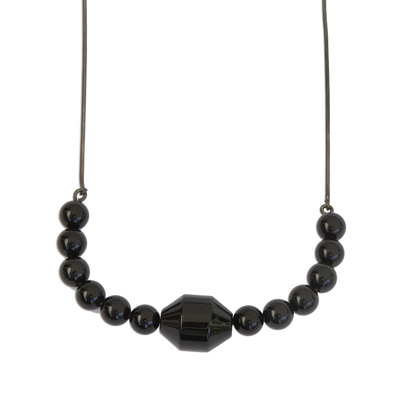 Schwarz rhodinierte Achat-Anhänger-Halskette - Schwarz rhodinierte Achat-Anhänger-Halskette aus Brasilien