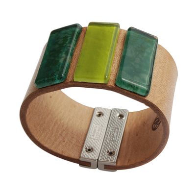 Armband aus Glas und Leder - Armbandarmband aus grünem Glas und Leder aus Brasilien