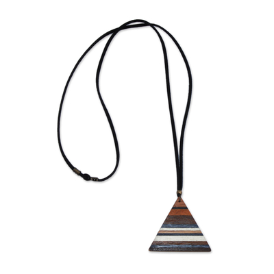 Halskette mit Holzanhänger mit Goldakzent - Dreieckige Holzanhänger-Halskette mit bunten Streifen