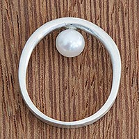 Cultured pearl band ring, 'Glowing Halo' - Simple Cultured Pearl Band Ring from Brazil