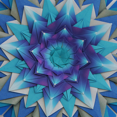 Papier-Wandkunst, 'Cooles Mandala'. - Blaues Origami-Papier Mandala-Wandkunst aus Brasilien