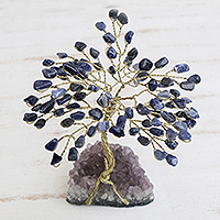 Sodalith-Edelsteinbaum, „Mystischer Baum“ – handgefertigter Sodalith-Edelsteinbaum, hergestellt in Brasilien