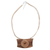 Halskette mit Holzanhänger - Brasilianische handgeschnitzte Rosenhalskette aus Holz in Beige