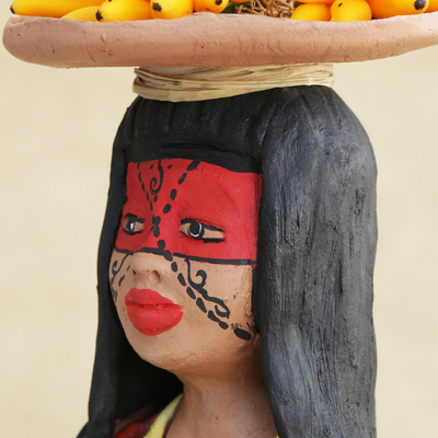 estatuilla de cerámica - Figurilla de mujer terena de cerámica artesanal brasileña